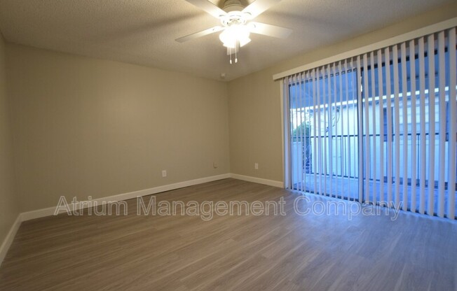 3325 N WESTMORELAND DR