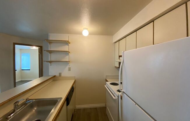 Caprice Apartments