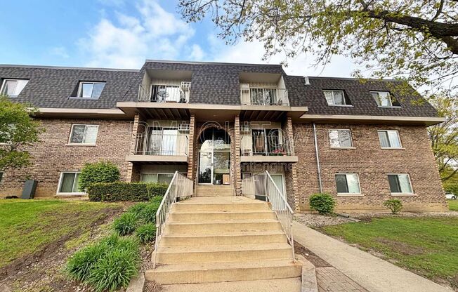 841 BLOSSOM LN