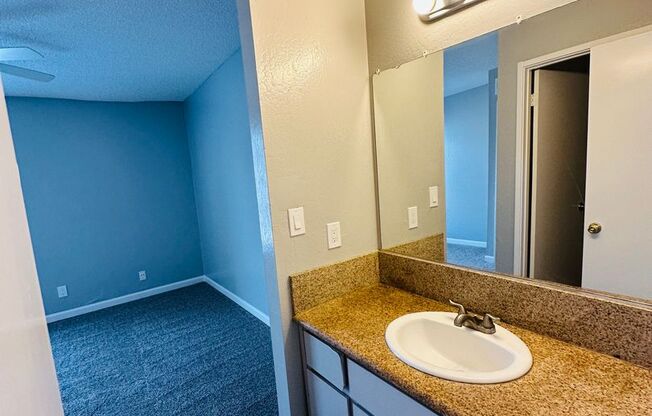 2 beds, 1 bath, 830 sqft, $1,495, Unit 216