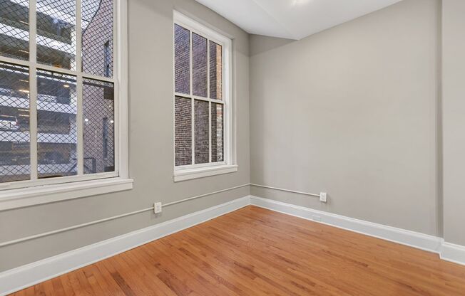 6 S Calvert Street