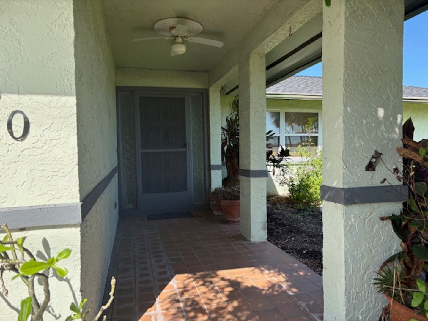 Charming 2-Bedroom Home in Prime Cape Coral Location