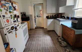 2 beds, 1 bath, $1,950