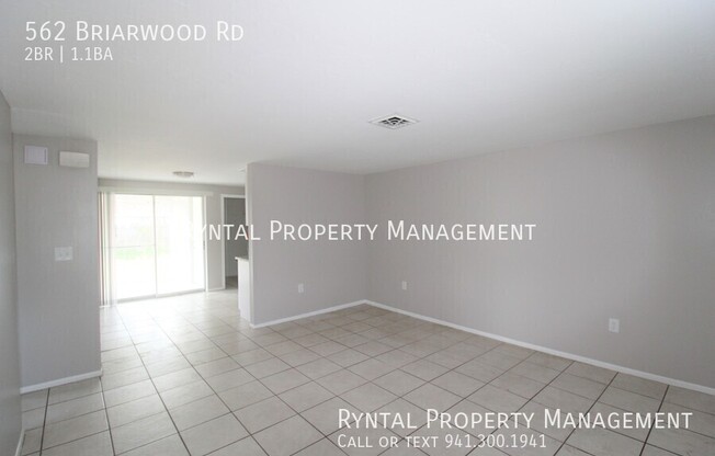 562 BRIARWOOD RD