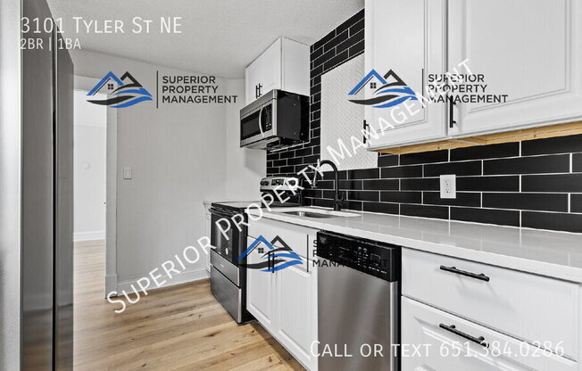3101 TYLER ST NE