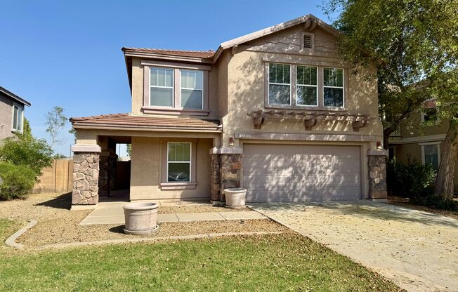 4 Bedroom 3 Bathroom Home in Surprise! Has Loft & Additional Office/Den!