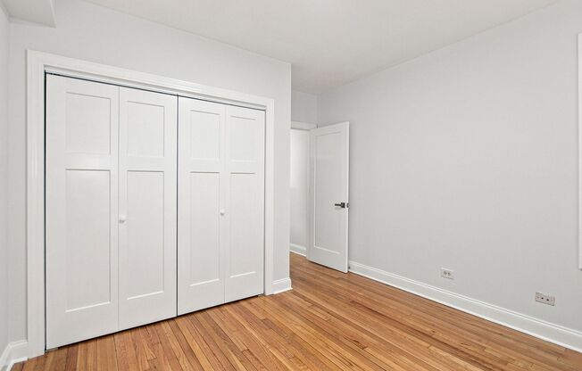 2 beds, 1 bath, $2,070, Unit 3731E-2N