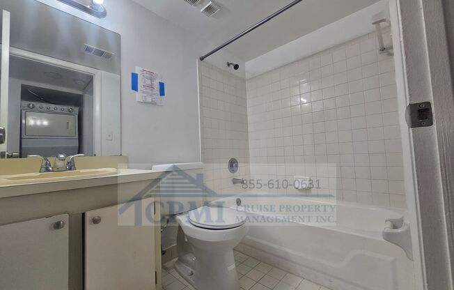 2 beds, 2 baths, 850 sqft, $2,095, Unit 2-210