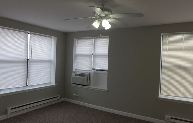 1 bed, 1 bath, 600 sqft, $1,675, Unit 803