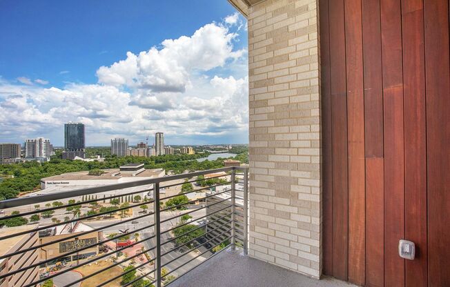 2 beds, 2.5 baths, 2,171 sqft, $9,728, Unit 1910
