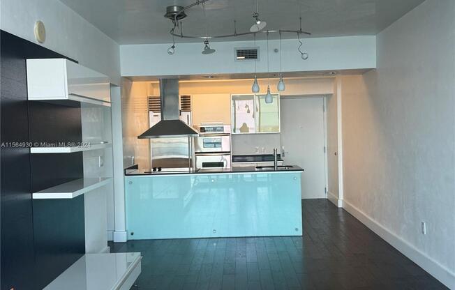 218 SE 14th St