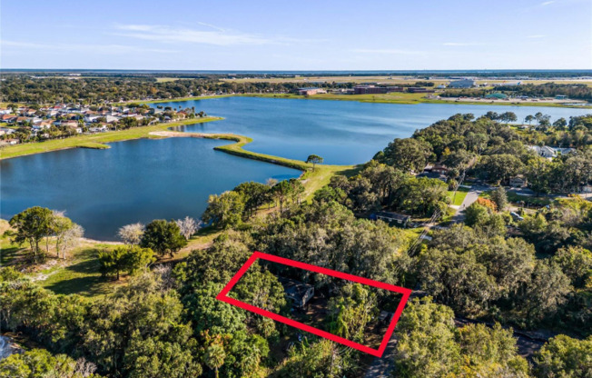1711 ROSEBERRY LN