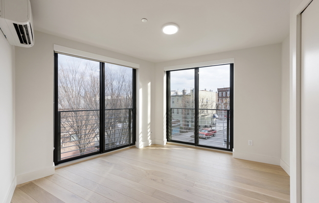 42 ORIENT AVE