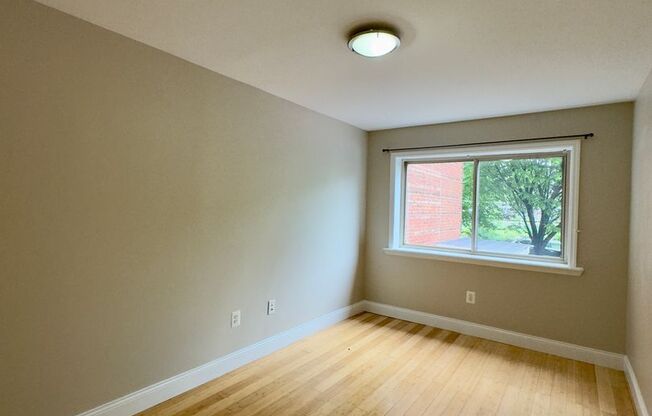 2 beds, 2 baths, $1,399