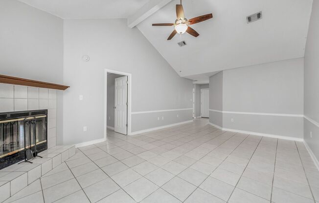 Freshly painted home conveniently located minutes to Eglin & Hurlburt Available Now!