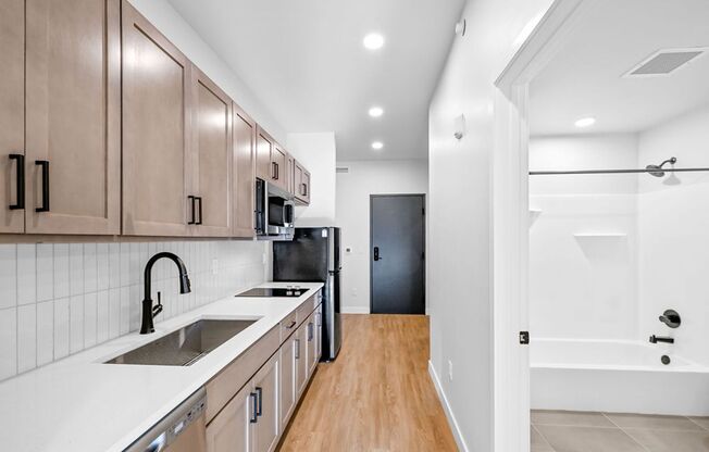 Studio, 1 bath, 402 sqft, $1,285, Unit 508