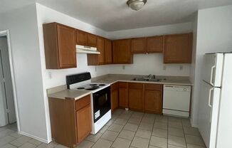 3 beds, 2 baths, $995