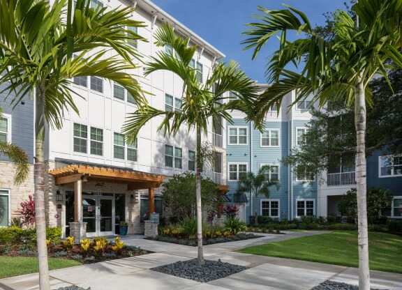 5 Oaks at Westchase