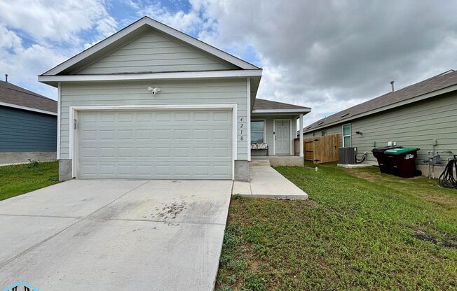 Welcome Home to this Charming 3-Bedroom 2-Bath Home in Southton Lake – A Modern Comfort on San Antonio’s South Side!