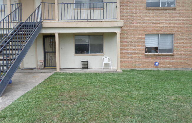 2104 Hunt