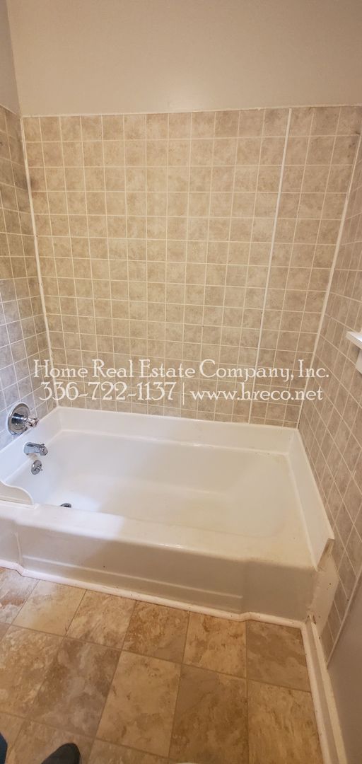 2209 E. 25th Street