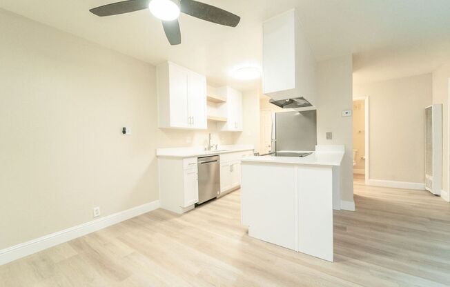 1 bed, 1 bath, 640 sqft, $2,095, Unit 213