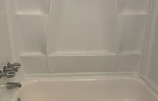 1 bed, 1 bath, 750 sqft, $1,195, Unit 58