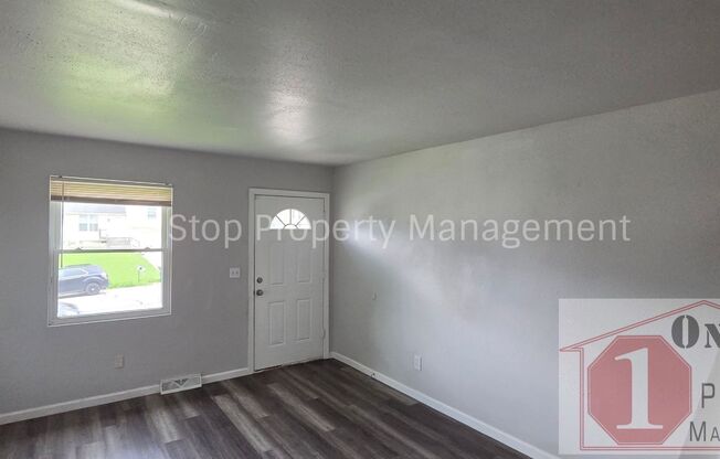 Spacious 3 Bedroom, 1 Bathroom Duplex for Rent in Independence, Missouri