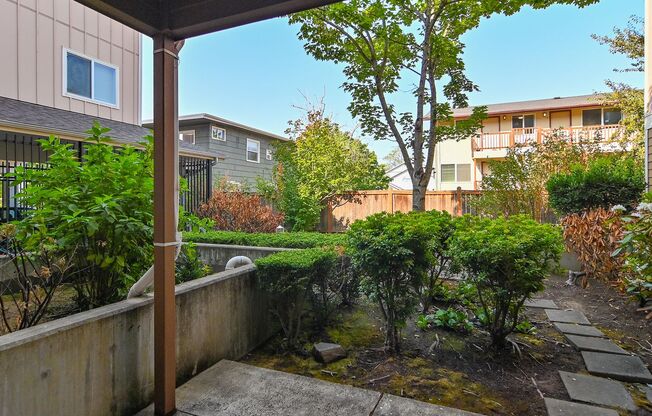 1 bed, 1 bath, $1,400, Unit 105