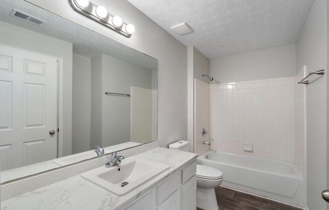 1 bed, 1.5 baths, 844 sqft, $1,200, Unit Unit 128