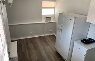 1 bed, 1 bath, 300 sqft, $900, Unit 8056 Tolles Dr. C