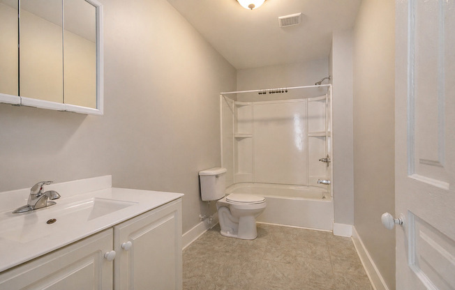 811 &amp; 813 Park St SW