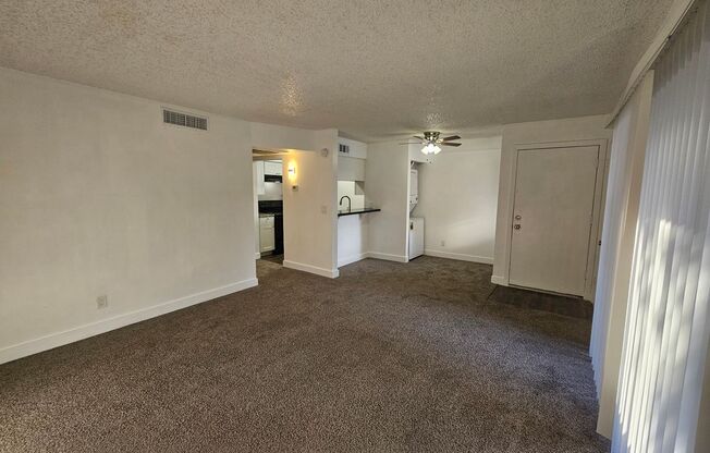 1 bed, 1 bath, 680 sqft, $1,250, Unit 323