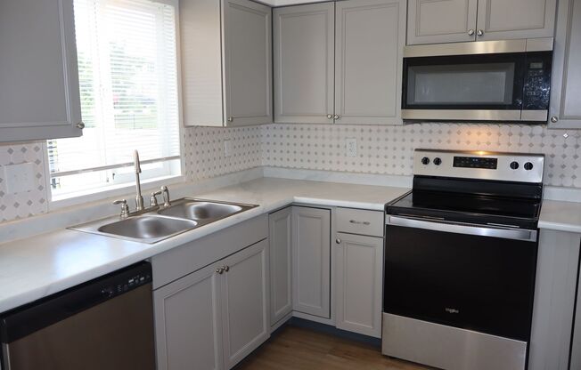 133 W 47TH PL