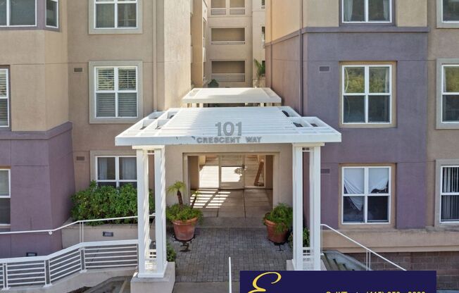 Epic REA – 3 parking spaces !!Top Floor Condo with Breathtaking Panoramic Views | 3BR / 2BA / 2 Parking / Storage | Just Minutes from Downtown San Francisco