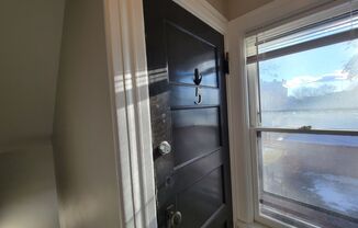 1 bed, 1 bath, $975, Unit 5