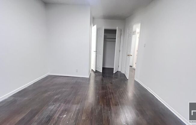 2054 E 56 ST