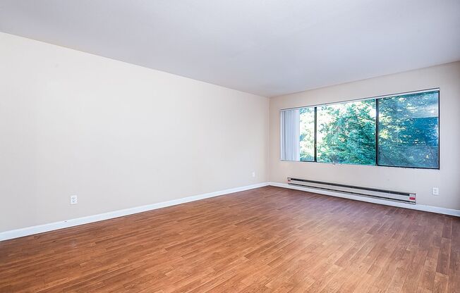 1 bed, 1 bath, 648 sqft, $1,675, Unit 1-205