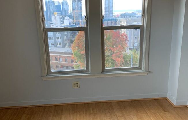 505 E Denny Way #602