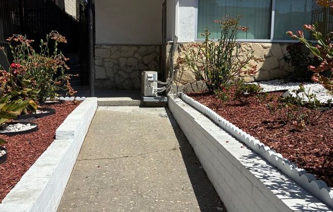 4 beds, 1 bath, 1,189 sqft, $2,290.75, Unit Offices