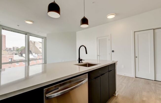 2 beds, 2 baths, 1,000 sqft, $2,199, Unit 402