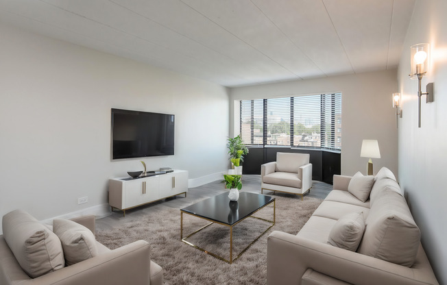 2 beds, 2 baths, 1,039 sqft, $2,525, Unit 606-310