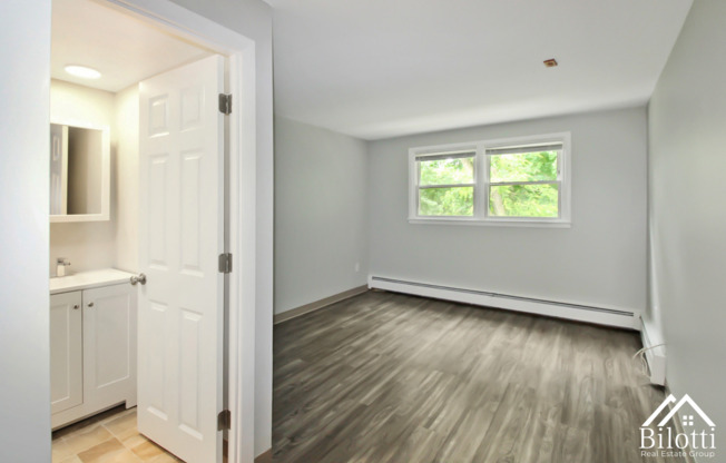 2 beds, 2 baths, 770 sqft, $1,950, Unit 262-12