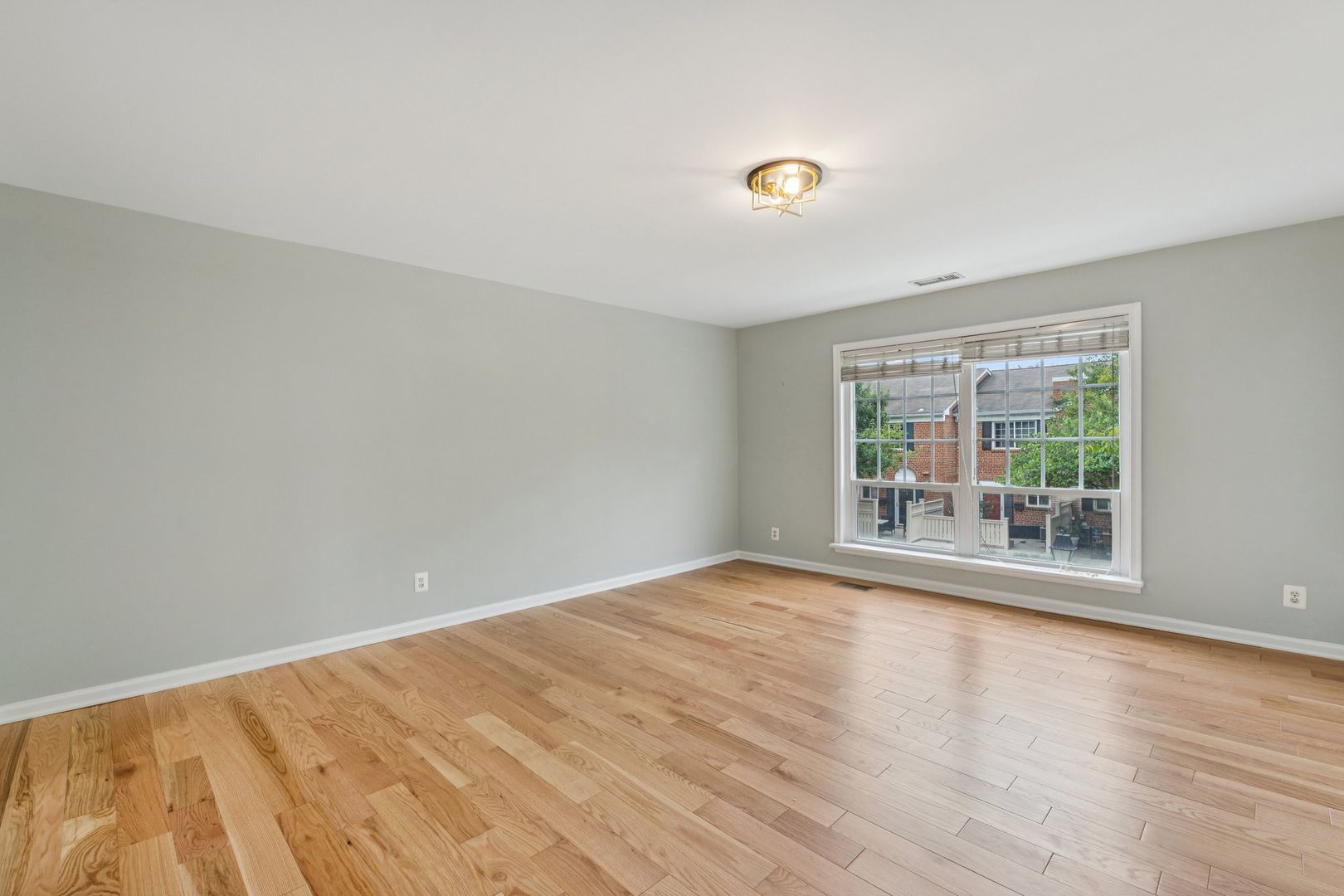 Welcome to the newly renovated 1473-B N Van Dorn St!