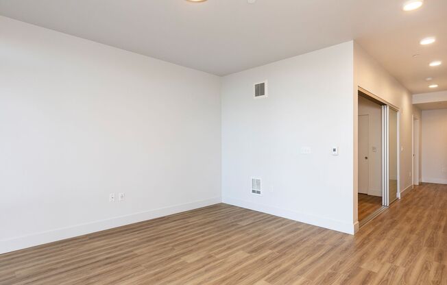 1 bed, 1 bath, 583 sqft, $1,695, Unit 407-MFTE