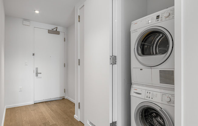 1 bed, 1 bath, 772 sqft, $3,890, Unit 4B