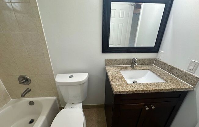 2 beds, 1 bath, 800 sqft, $1,925, Unit 224