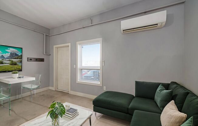 1 bed, 1 bath, 595 sqft, $895, Unit Urban Studios: 5300-#37