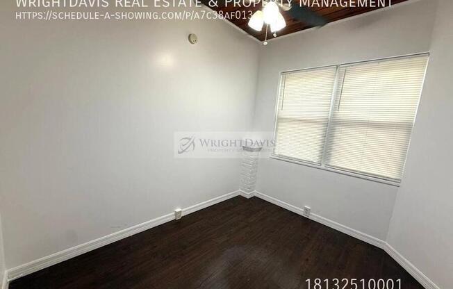 917 E Shadowlawn Ave