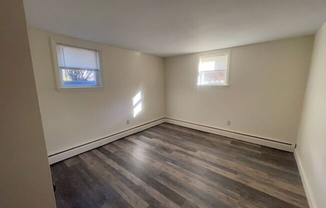 2 beds, 1 bath, 630 sqft, $1,999, Unit Apt 13